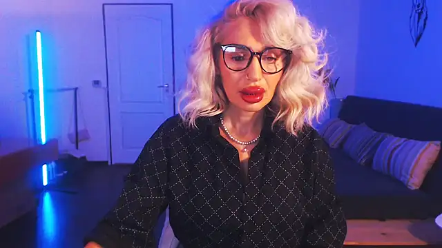 beauty chl0e online show from 12.20.24