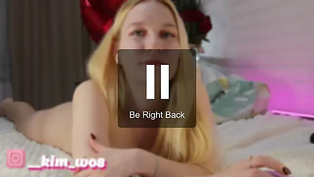 Snapshot of _-Kim_ chatting on 02.17.25 -Kim online show from 02.17.25