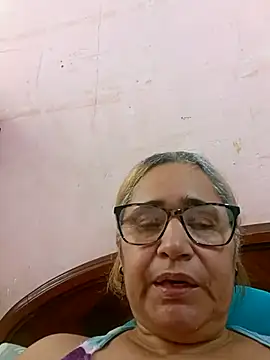  candi online show from 10.04.25