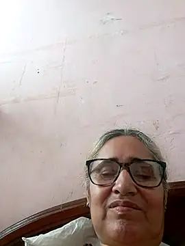  candi online show from 11.04.25