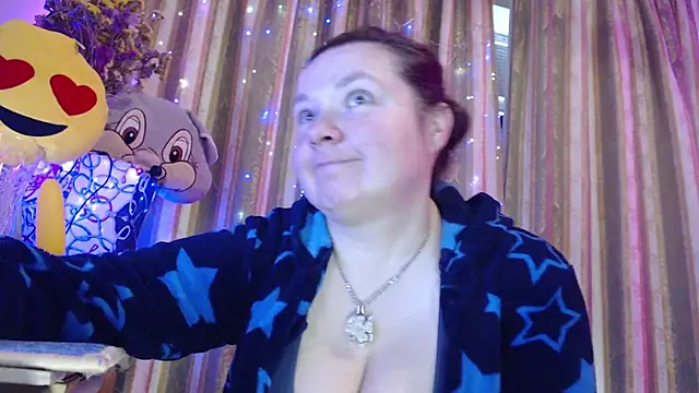 amorelara online show from 04.15.26