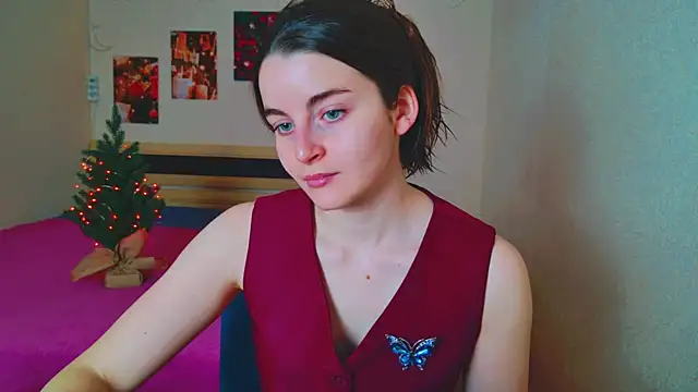 Snapshot of Miss_Arwen chatting on 12.19.24 Miss Arwen online show from 12.19.24