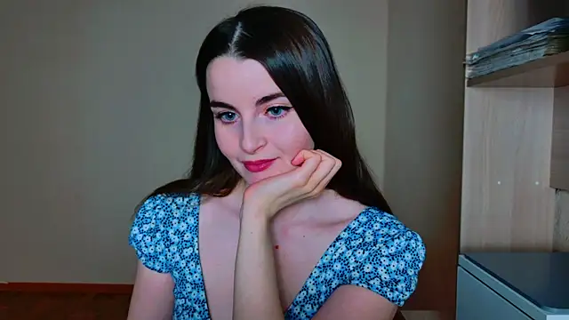 Snapshot of Miss_Arwen chatting on 02.09.25 Miss Arwen online show from 02.09.25