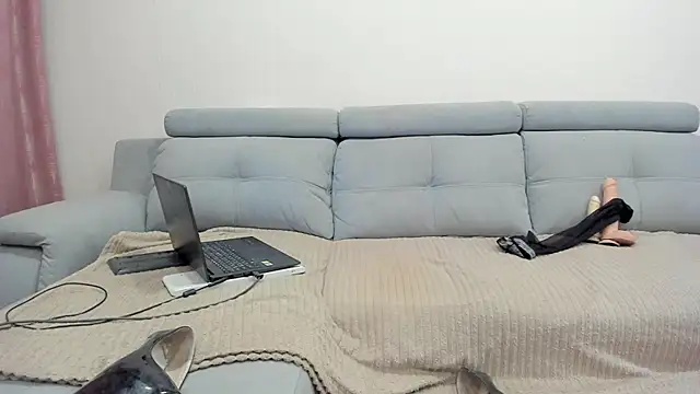 Kristina Sinclair online show from 12.06.24