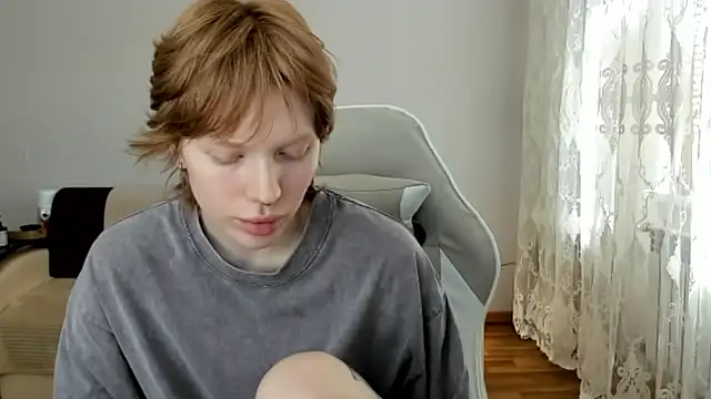StellaDavis online show from 06.04.26