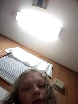 Snapshot of AriellaTaylor chatting on 12.10.24 AriellaTaylor online show from 12.10.24