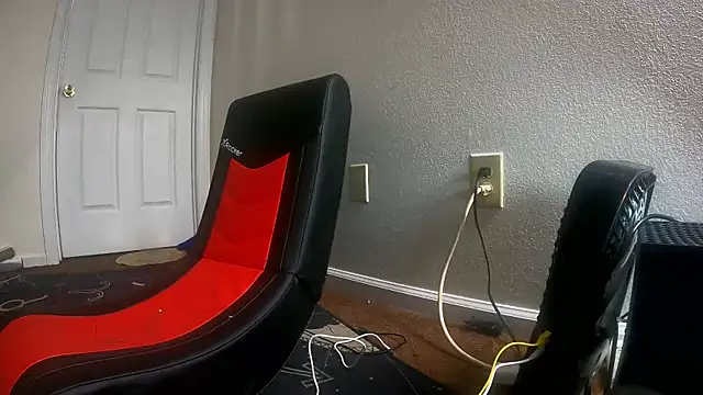 Snapshot of AriellaTaylor chatting on 12.22.24 AriellaTaylor online show from 12.22.24