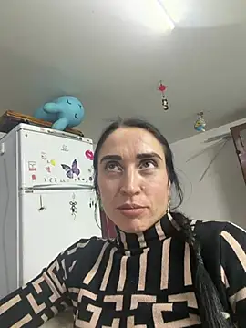 Mona da online show from 04.14.26