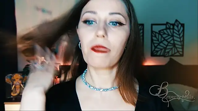 MissBeverlyMills online show from 02.13.25