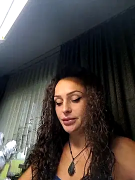 Snapshot of dolcevita002 chatting on 05.12.26 dolcevita002 online show from 05.12.26