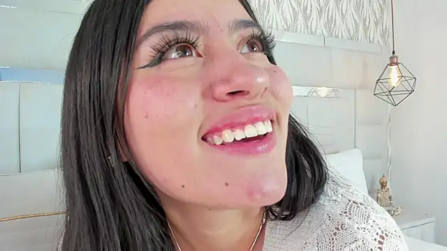 Snapshot of im_giselle_ chatting on 01.11.25 im giselle online show from 01.11.25