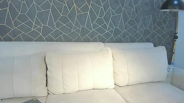 Snapshot of im_giselle_ chatting on 02.20.25 im giselle online show from 02.20.25