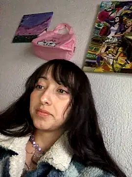 Snapshot of v1cky_ chatting on 09.30.25 v1cky  online show from 09.30.25