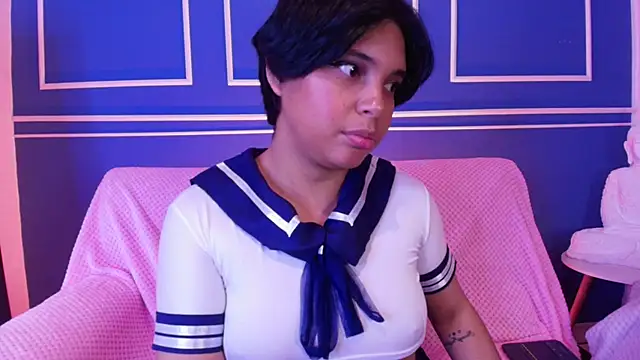 Emmapark  online show from 10.28.25