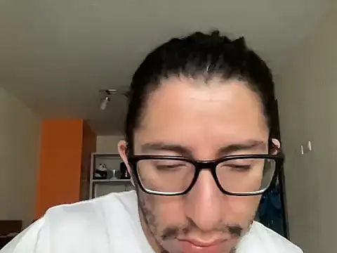 littlelatinhunter online show from 02.05.26