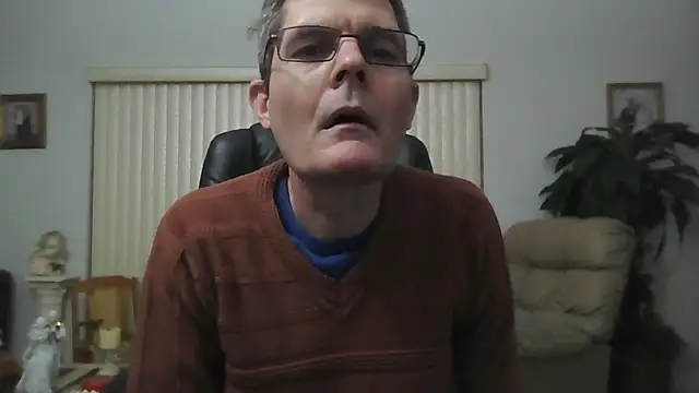 Snapshot of Copfiremen4566 chatting on 10.08.25 Copfiremen4566 online show from 10.08.25