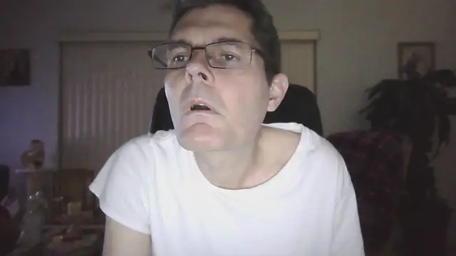 Snapshot of Copfiremen4566 chatting on 10.10.25 Copfiremen4566 online show from 10.10.25