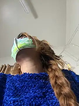 Snapshot of Jen_jennyy1 chatting on 12.30.24 Jen jennyy1 online show from 12.30.24