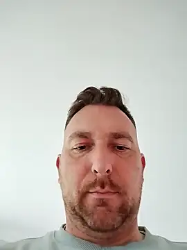 Snapshot of Au_plaisir_des_femmes chatting on 10.04.25 Au plaisir des femmes online show from 10.04.25