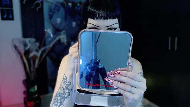 Snapshot of Madison_Jackson chatting on 11.13.25 Madison Jackson online show from 11.13.25