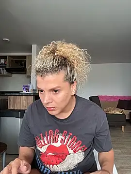 Snapshot of Georgiafox chatting on 02.10.26 Georgiafox online show from 02.10.26