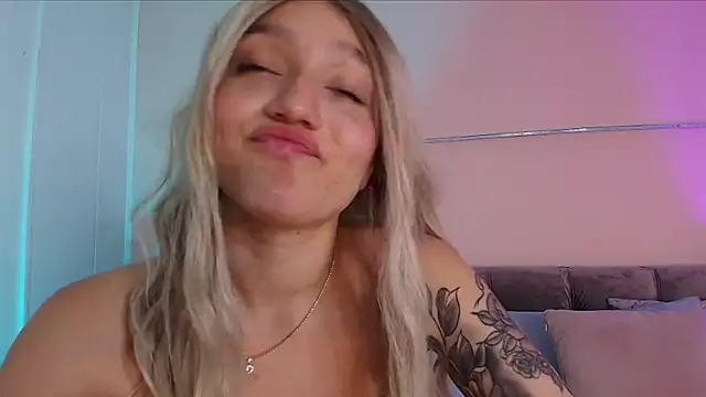 Giaa Ross online show from 01.22.25