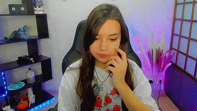 Lina Brownie online show from 12.29.24