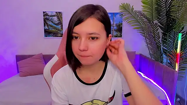 Lina Brownie online show from 02.09.25