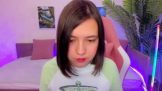 Lina Brownie online show from 02.18.25