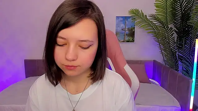 Lina Brownie online show from 03.03.25