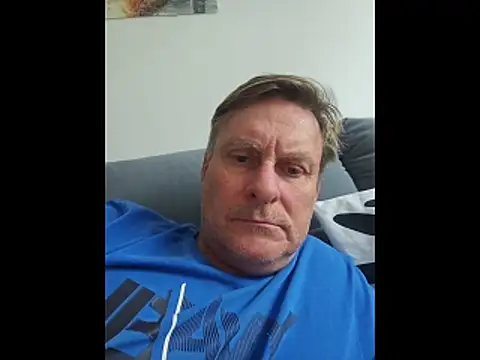 Snapshot of johnnym1 chatting on 03.12.26 johnnym1 online show from 03.12.26