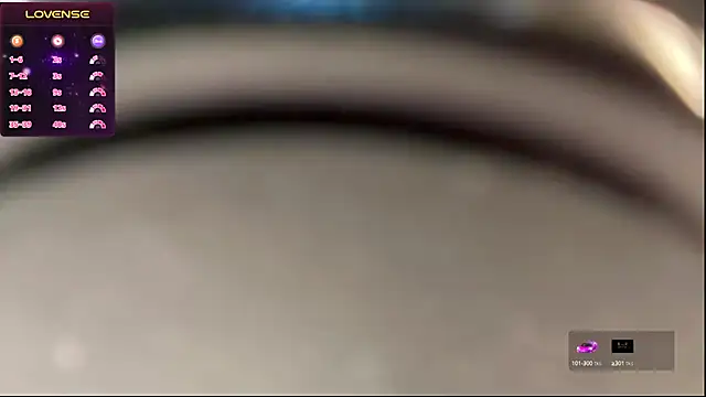 Snapshot of Spice-Summi chatting on 03.12.25 Spice-Summi online show from 03.12.25