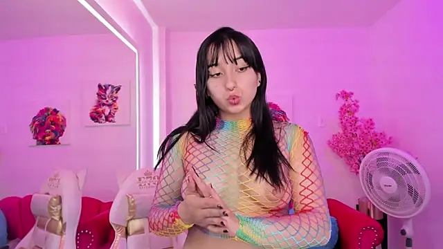 Snapshot of Miss_dolly_ chatting on 12.13.24 Miss dolly  online show from 12.13.24