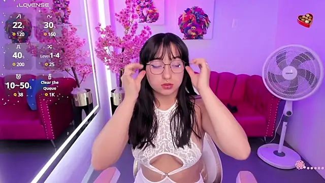 Snapshot of Miss_dolly_ chatting on 02.07.25 Miss dolly  online show from 02.07.25