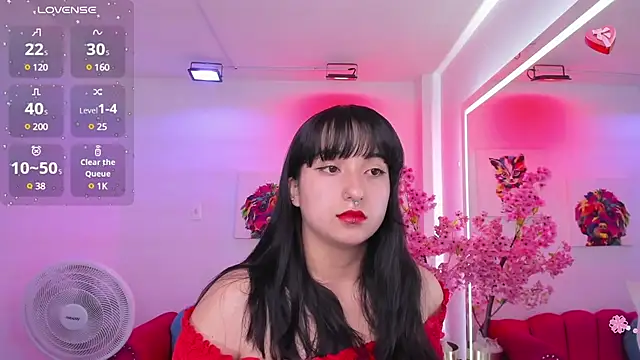 Snapshot of Miss_dolly_ chatting on 02.11.25 Miss dolly  online show from 02.11.25