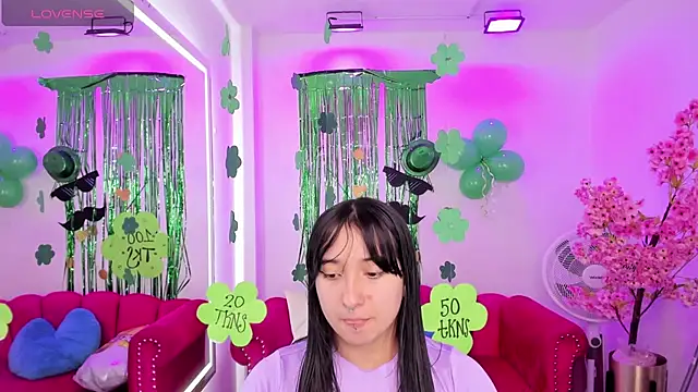 Snapshot of Miss_dolly_ chatting on 03.18.25 Miss dolly  online show from 03.18.25