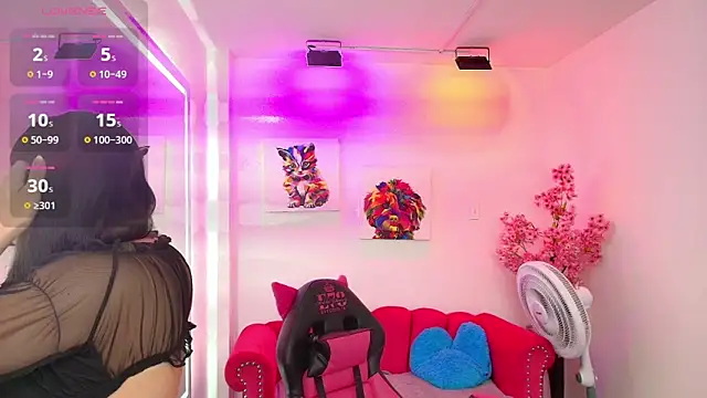 Snapshot of Miss_dolly_ chatting on 10.07.25 Miss dolly  online show from 10.07.25