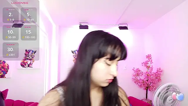 Snapshot of Miss_dolly_ chatting on 10.08.25 Miss dolly  online show from 10.08.25