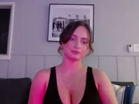 Sophie Raegan online show from 02.24.25