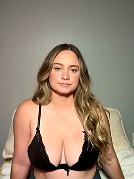 Sophie Raegan online show from 10.15.25