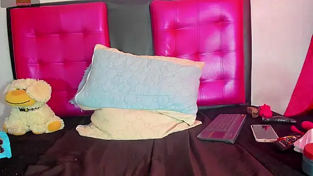 AlanaLars online show from 09.14.25