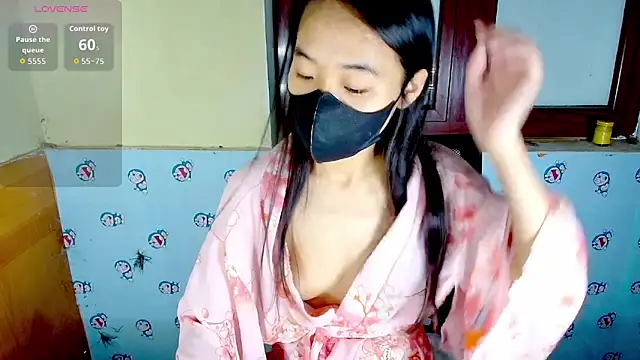   Saphia   online show from 11.13.25