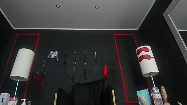 CharlotteScotte online show from 09.25.25