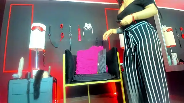 CharlotteScotte online show from 10.14.25