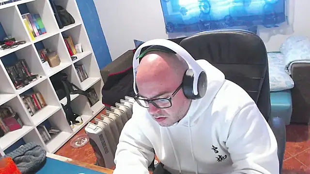 ravingr4d4 online show from 12.18.25