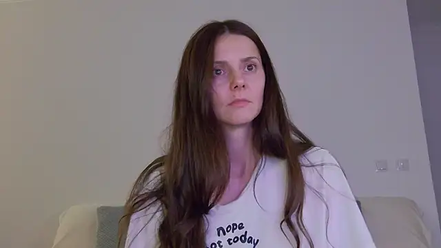 Snapshot of LilyRoselyn chatting on 09.29.25 LilyRoselyn online show from 09.29.25