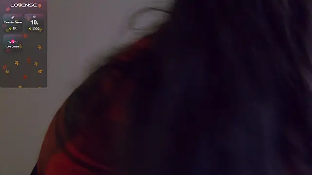 Snapshot of LilyRoselyn chatting on 10.25.25 LilyRoselyn online show from 10.25.25