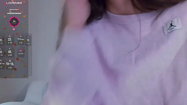 Snapshot of LilyRoselyn chatting on 10.31.25 LilyRoselyn online show from 10.31.25