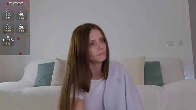 Snapshot of LilyRoselyn chatting on 11.23.25 LilyRoselyn online show from 11.23.25