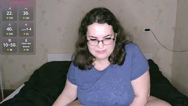 Snapshot of VladaCandy chatting on 12.30.24 VladaCandy online show from 12.30.24